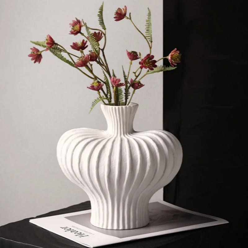Nordic Plastic Vase - 25.5cmx23cm